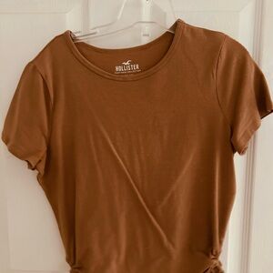 Hollister Women's Tan Short Sleeve Tee